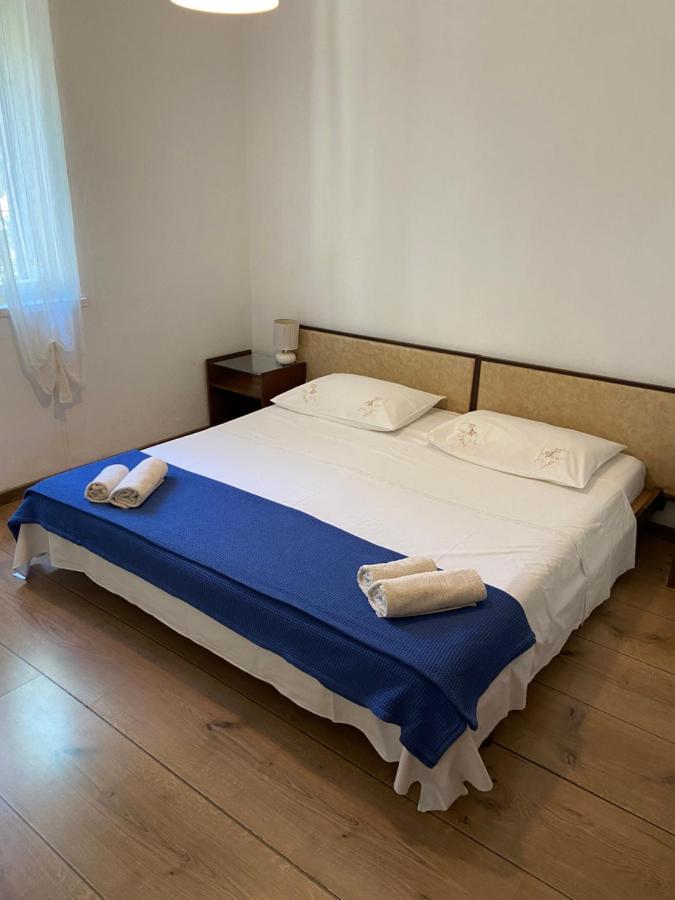 Rebeka'S Apartment Primošten Eksteriør billede